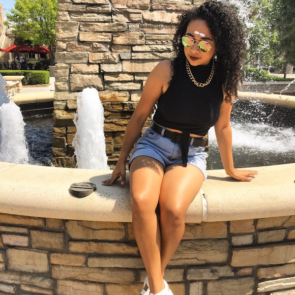 Meet your Posher, Lorraine - Picture 8 of 8